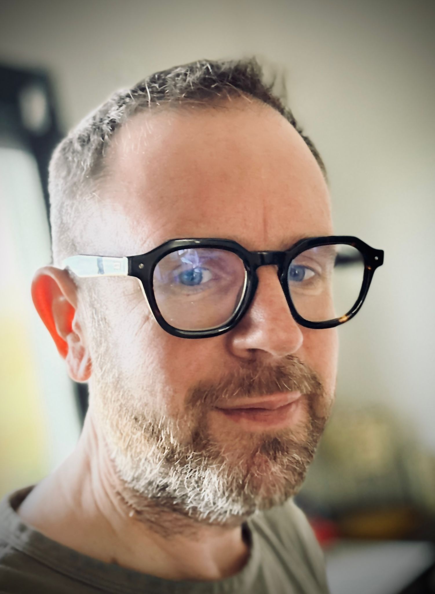 Nicolas de ZEVOLT : bornes de recharge IRVE et solutions énergétiques